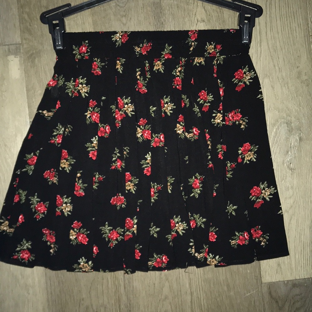 black flower patterned brandy melville skirt